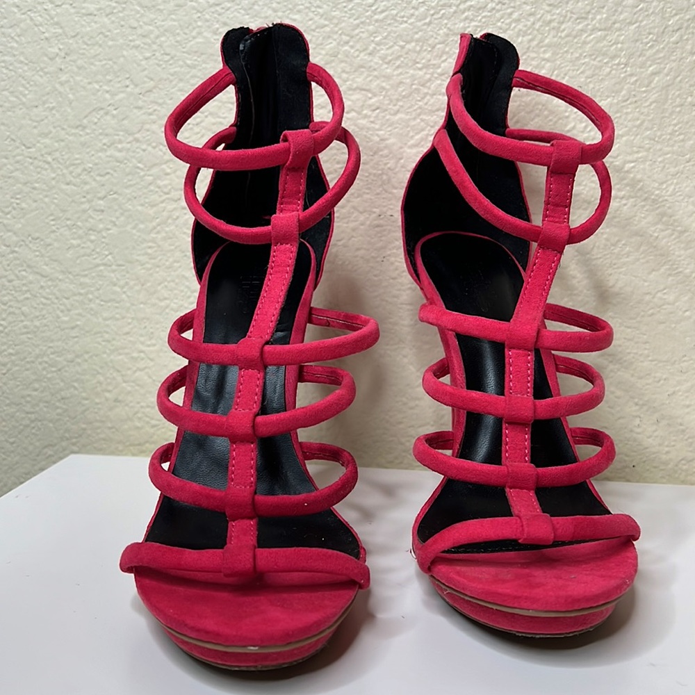 Pink High Heels - Picture 2 of 4